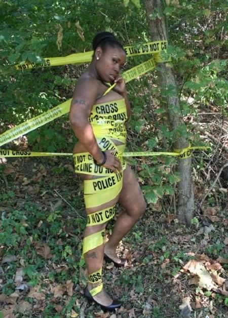 4 Pose Paling Gagal Dalam Dunia Foto Model, Ngapain Sih